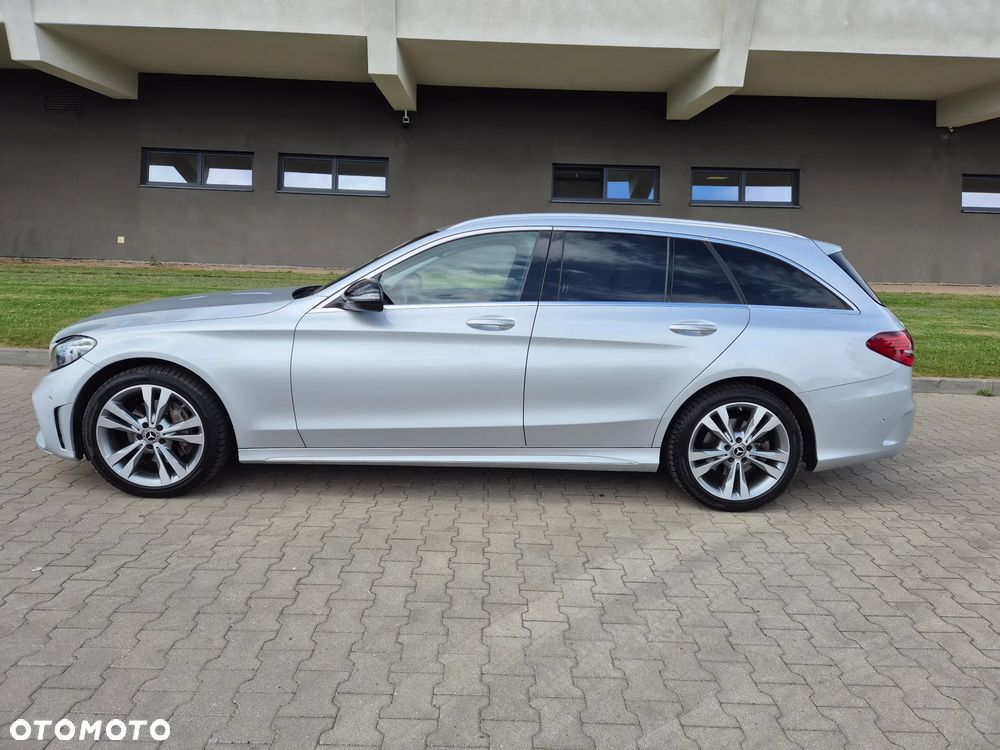 Mercedes-Benz Klasa C 220 d 4Matic 9G-TRONIC AMG Line - 9
