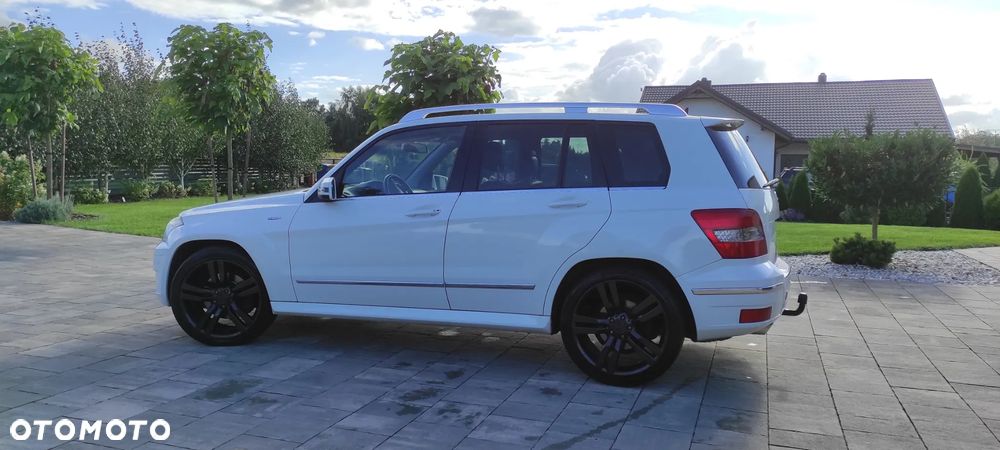 Mercedes-Benz GLK 220 CDI DPF 4Matic BlueEFFICIENCY 7G-TRONIC - 7