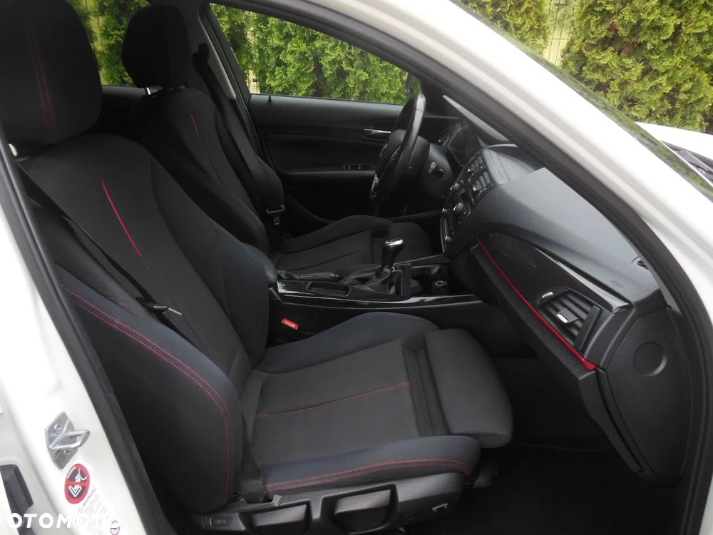 BMW Seria 1 118i Sport Line - 26