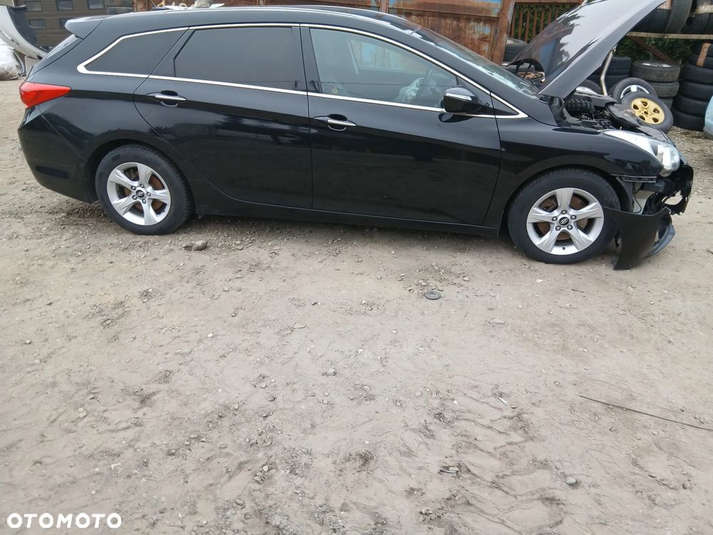 Hyundai I40 10- 1.7 CRDI D4FD Euro 5   Lakier UB6  silnik skrzynia drzwi   zderzak klapa błotnik błotnik - 1