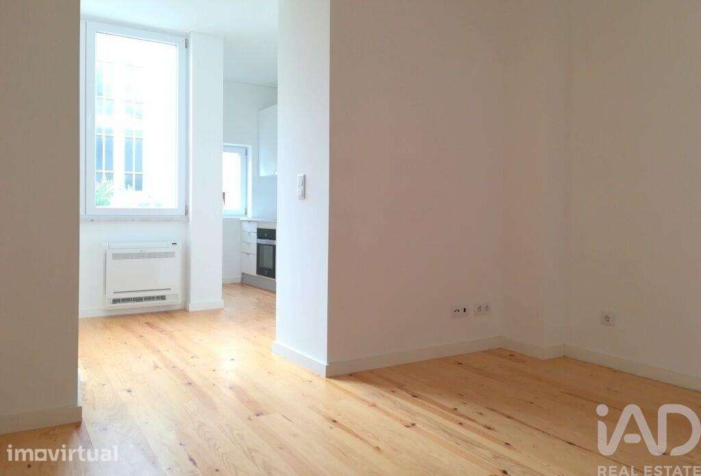 Apartamento T1 em Campo de Ourique de 60,00 m2 - Grande imagem: 3/27