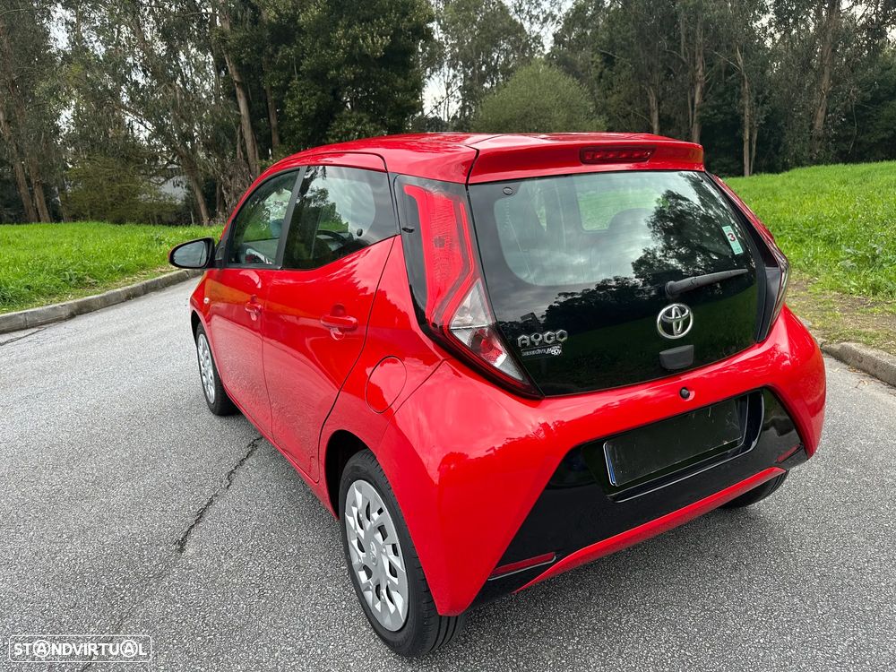Toyota Aygo x-play - 24