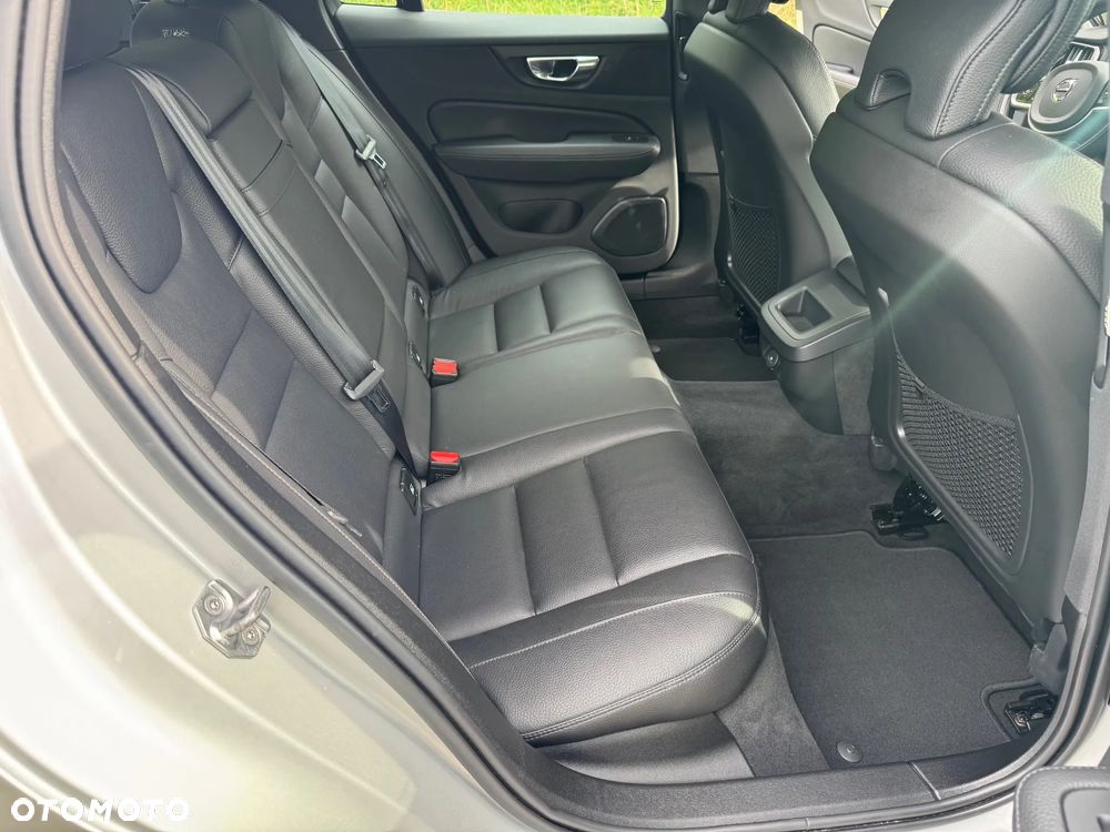 Volvo V60 B4 D Geartronic Inscription - 25