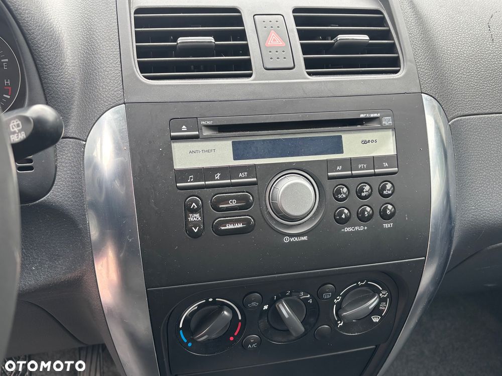 Suzuki SX4 - 12