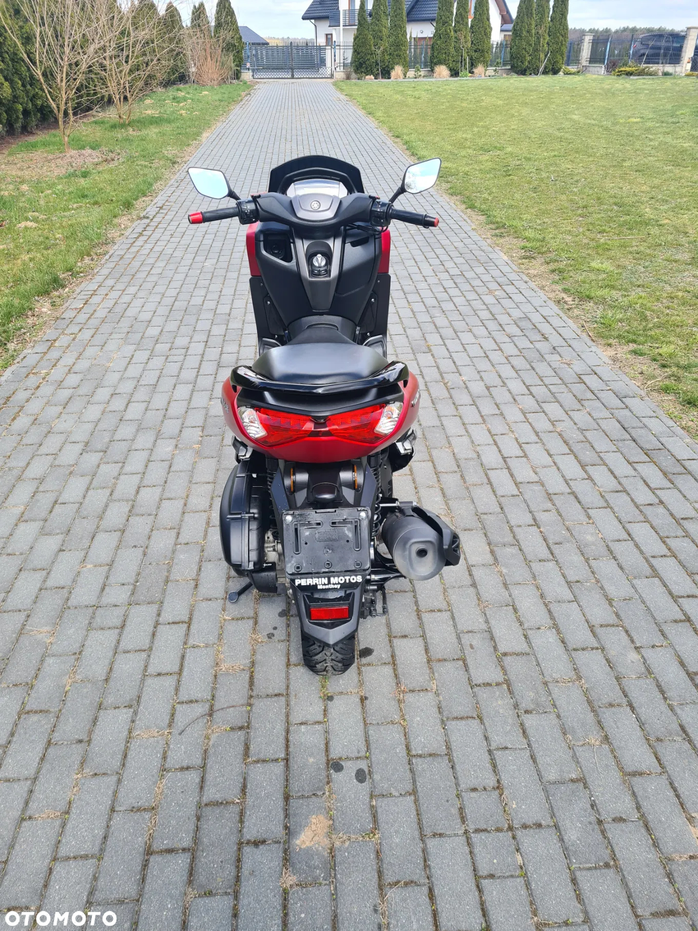 Yamaha NMAX - 4