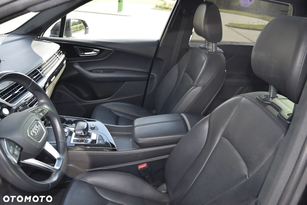 Audi Q7 3.0 TFSI Quattro Tiptronic - 16