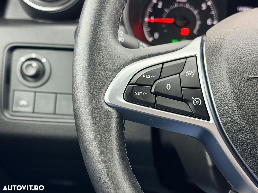 Dacia Duster TCe 90 Essential - 27