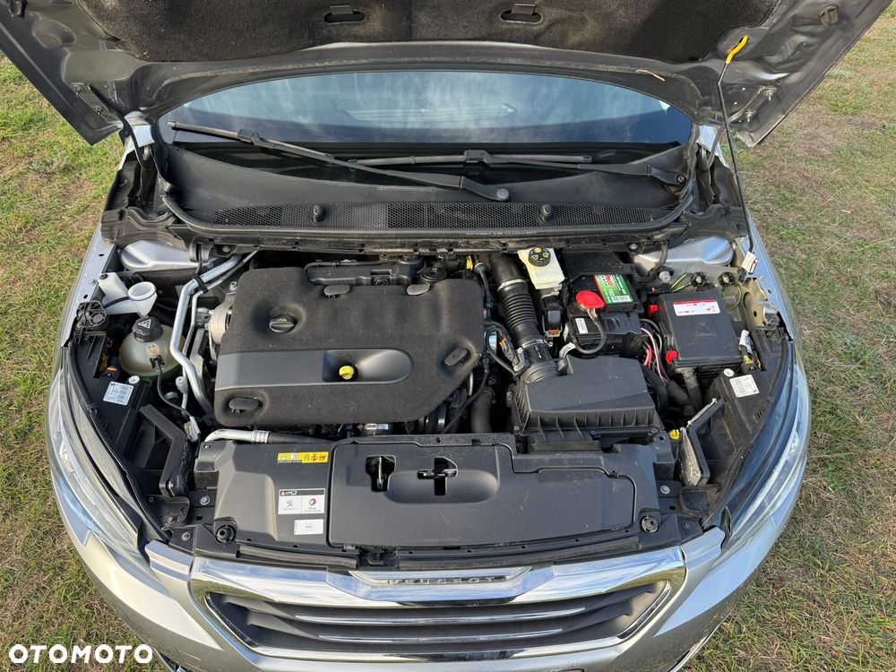 Peugeot 308 HDi FAP 150 Allure - 24
