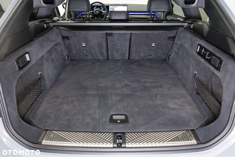 BMW Seria 5 - 33