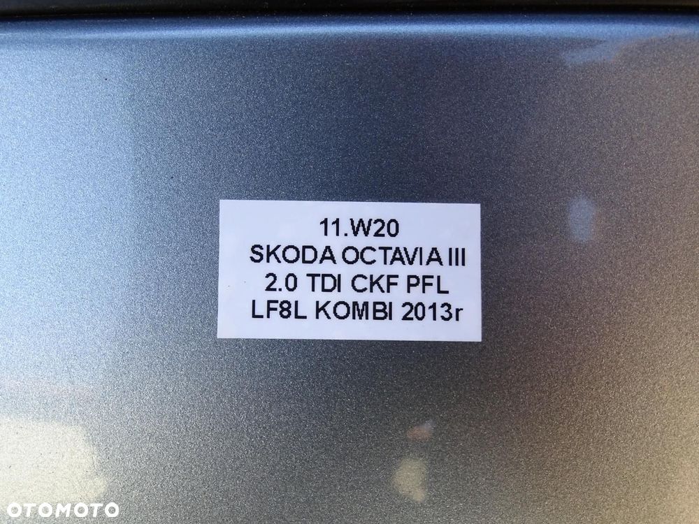 DRZWI PRAWY PRZÓD PRAWE PRZEDNIE LF8L SKODA OCTAVIA III 5E 12-20r - 16