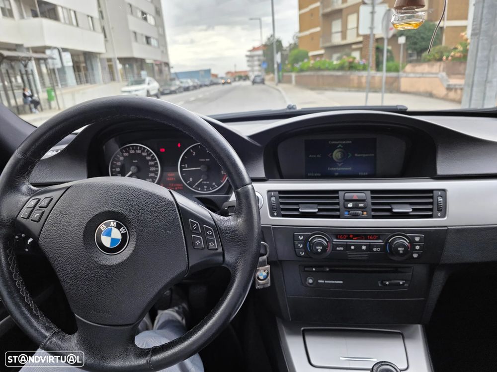 BMW 320 - 5