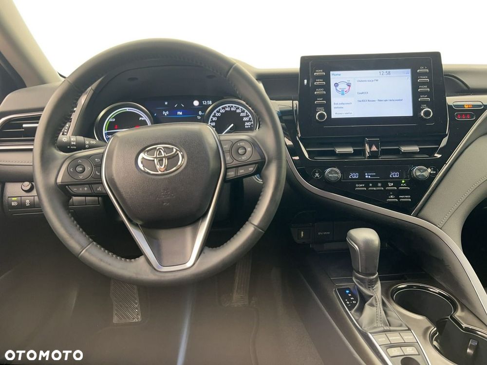 Toyota Camry - 9