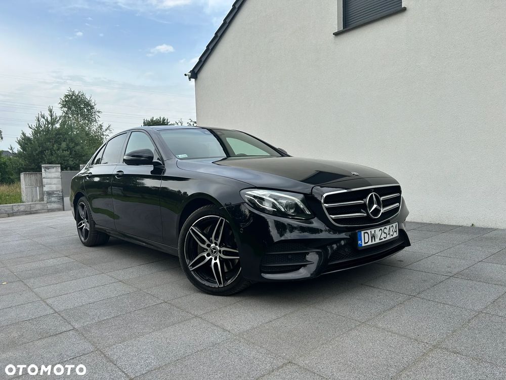 Mercedes-Benz Klasa E 220 d 4-Matic 9G-TRONIC - 2