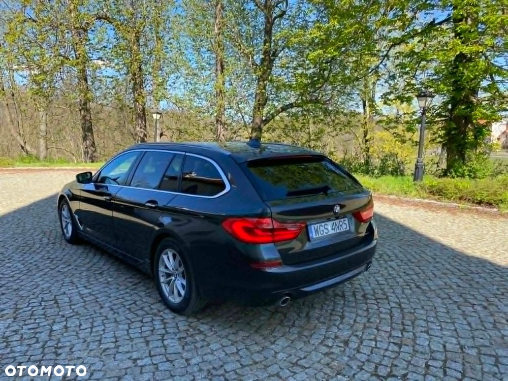 BMW Seria 5 520d Luxury Line - 8