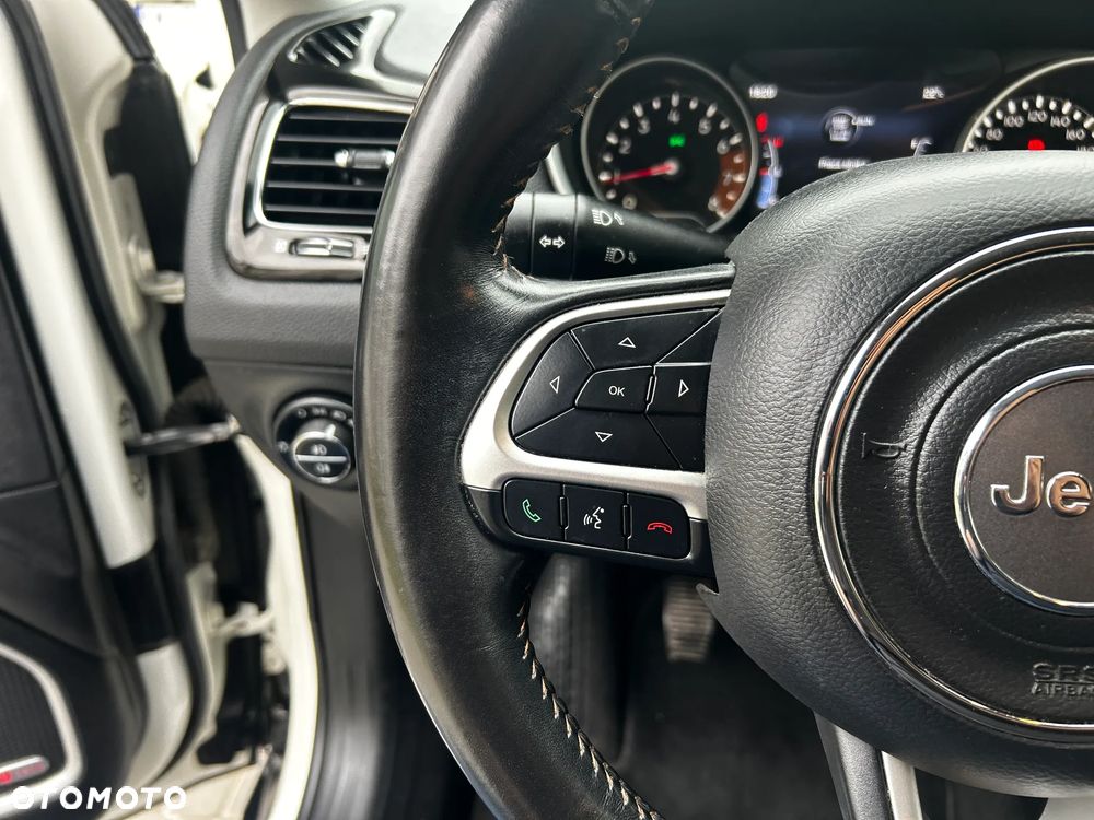 Jeep Compass 1.4 MultiAir Limited - 27