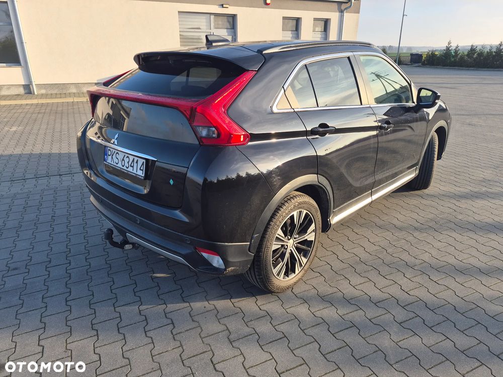 Mitsubishi Eclipse Cross 1.5 T-MIVEC CVT 4WD Spirit+ - 3
