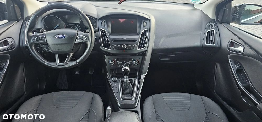 Ford Focus - 22