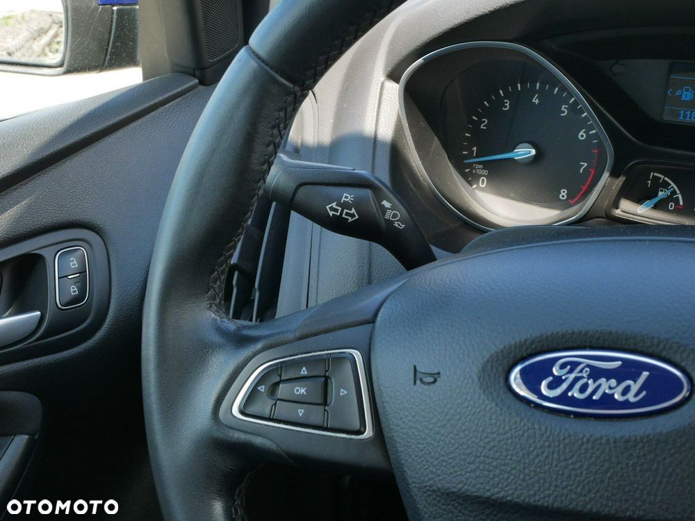 Ford Focus 1.0 EcoBoost Trend Edition - 16