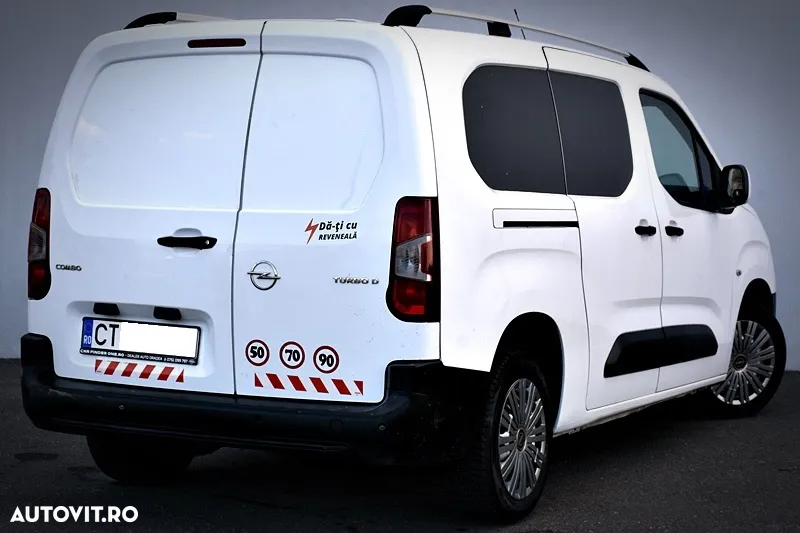 Opel Combo 1.5 CDTI 100 CP MT5 L1H1 Start/Stop - 8