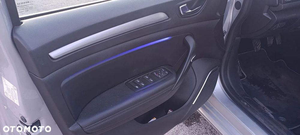 Renault Megane 1.5 Blue dCi Intens - 9