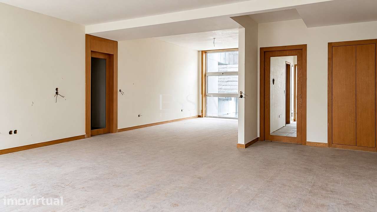 Apartamento T4 com Garagem Condomínio Fechado Quinta Sardão - Grande imagem: 5/19