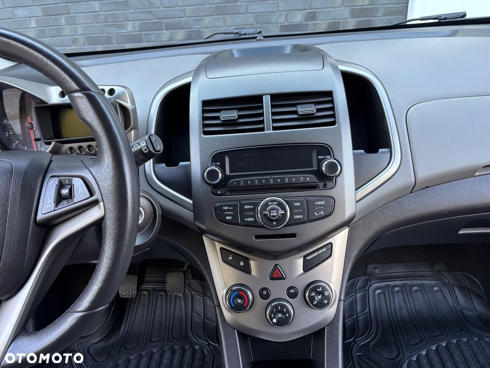 Chevrolet Aveo 1.6 LTZ S/S - 8
