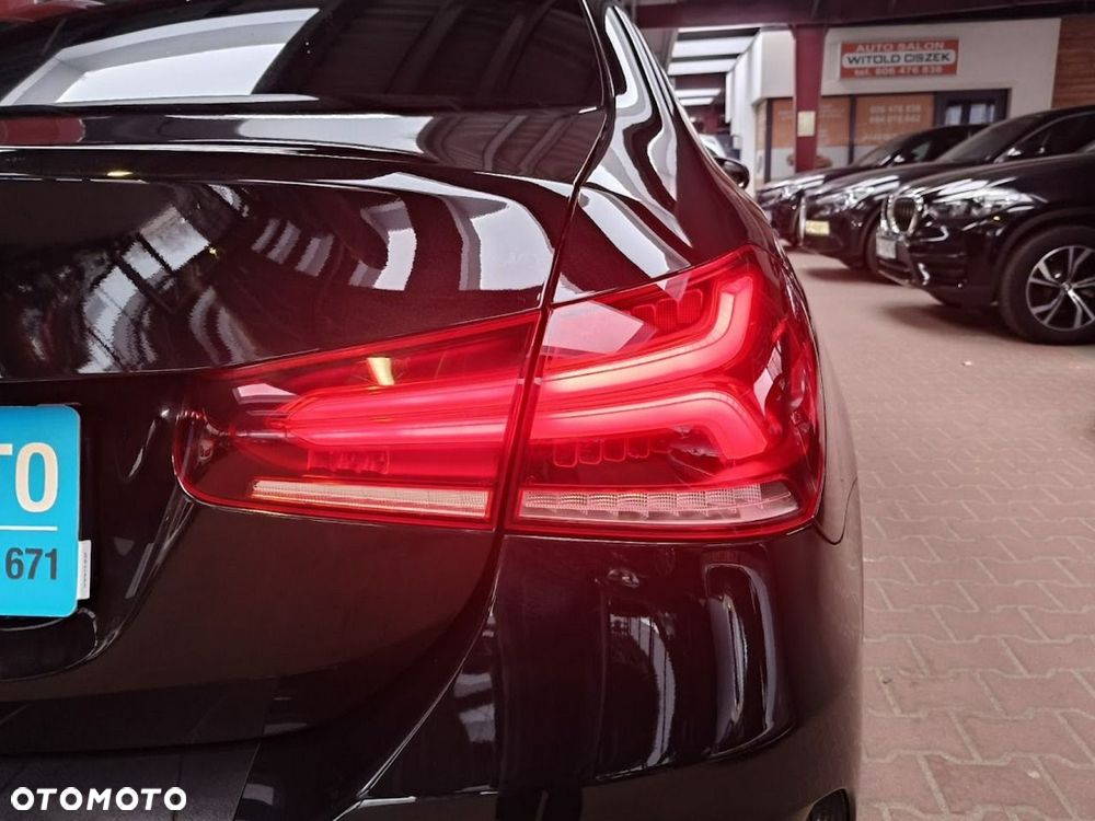 Mercedes-Benz Klasa A 200 AMG Line 7G-DCT - 12