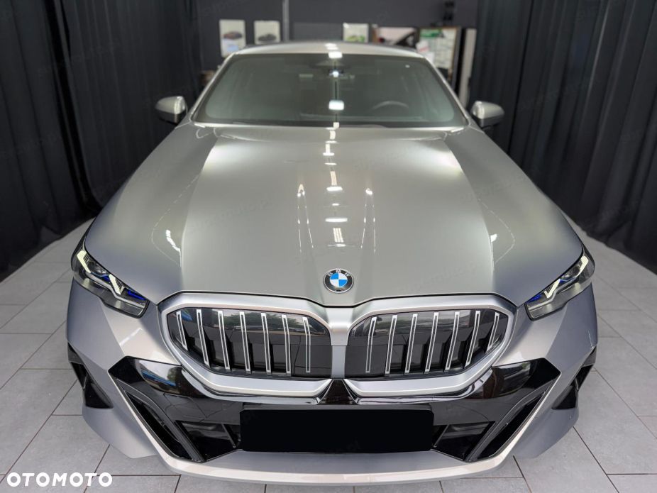 BMW Seria 5 520d xDrive mHEV M Sport - 9