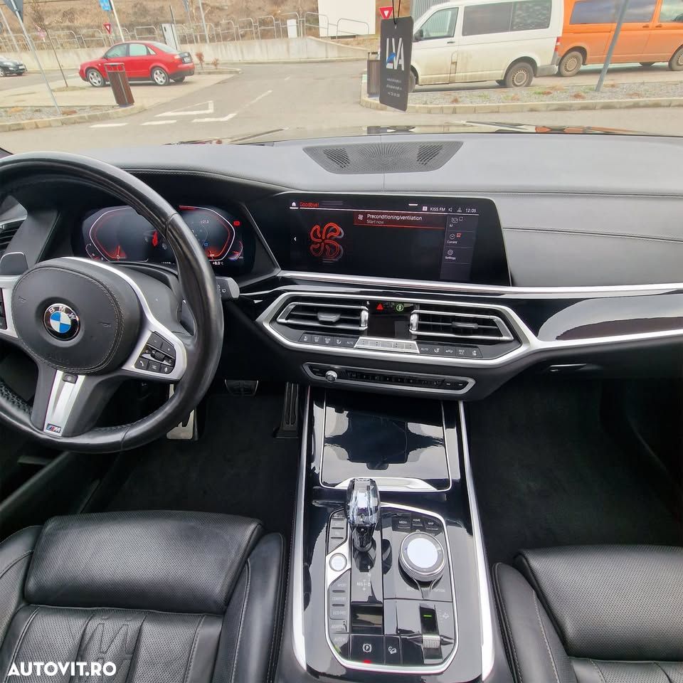 BMW X7 - 16