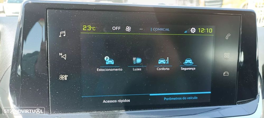 Peugeot e-208 Active Pack - 17