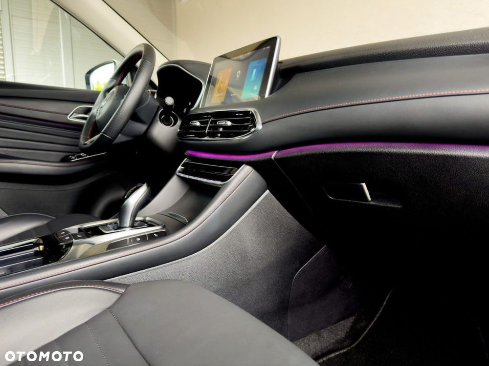 MG HS 1.5 T-GDI Exclusive DCT - 11