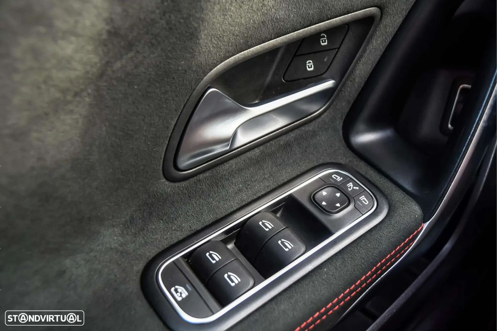 Mercedes-Benz A 250 e - 16