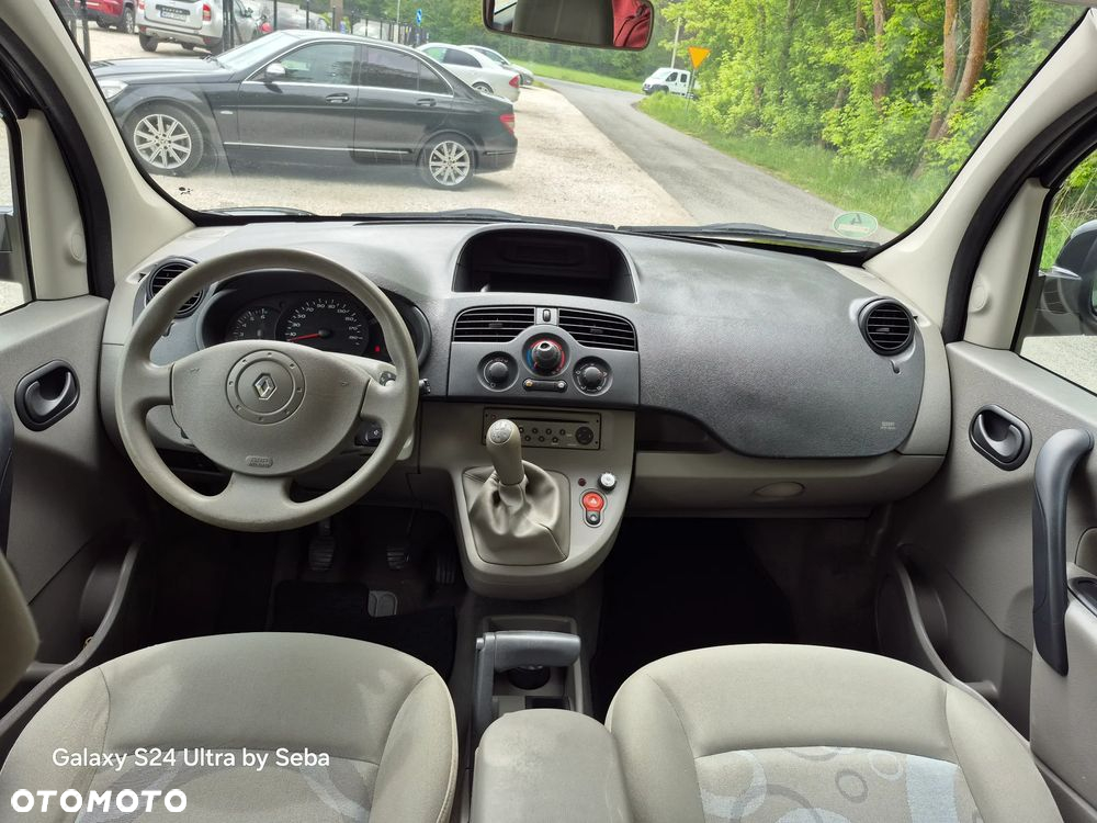 Renault Kangoo 1.6 8V Happy Family - 17