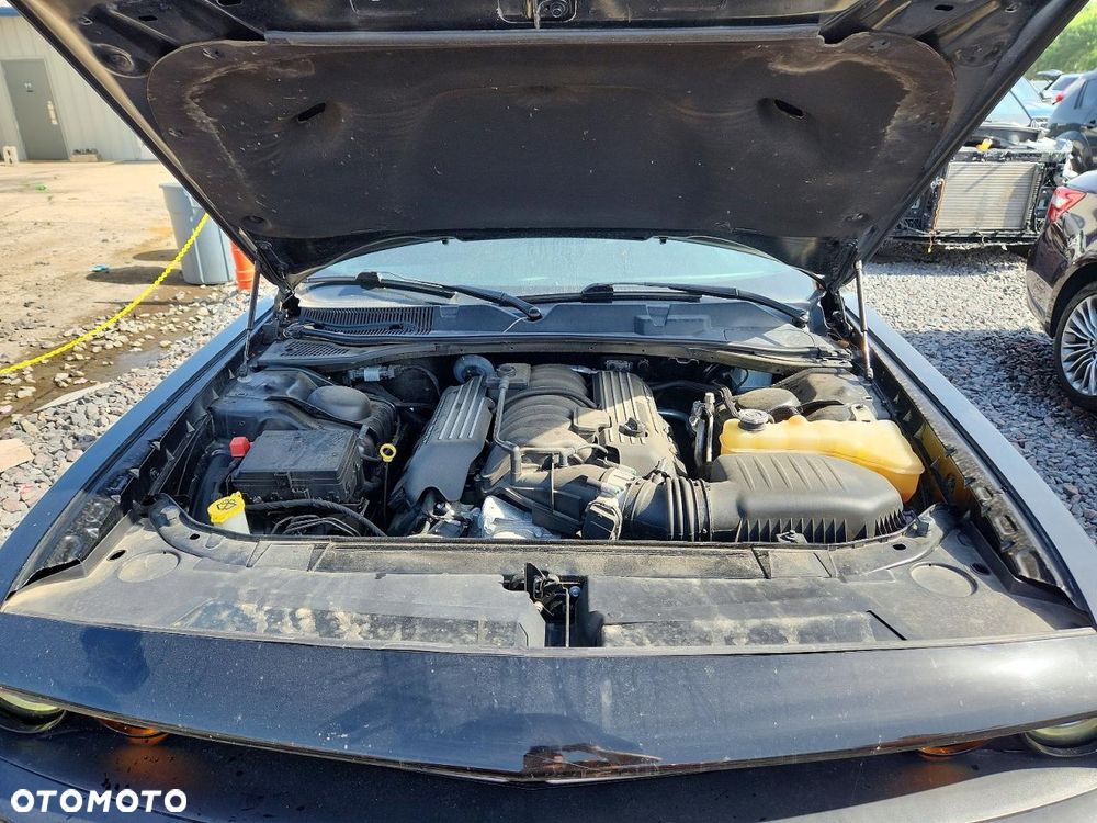 Dodge Challenger - 13