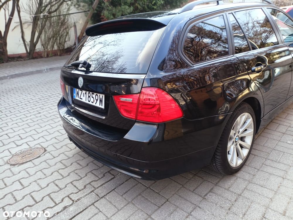 BMW Seria 3 320i Edition Exclusive - 7