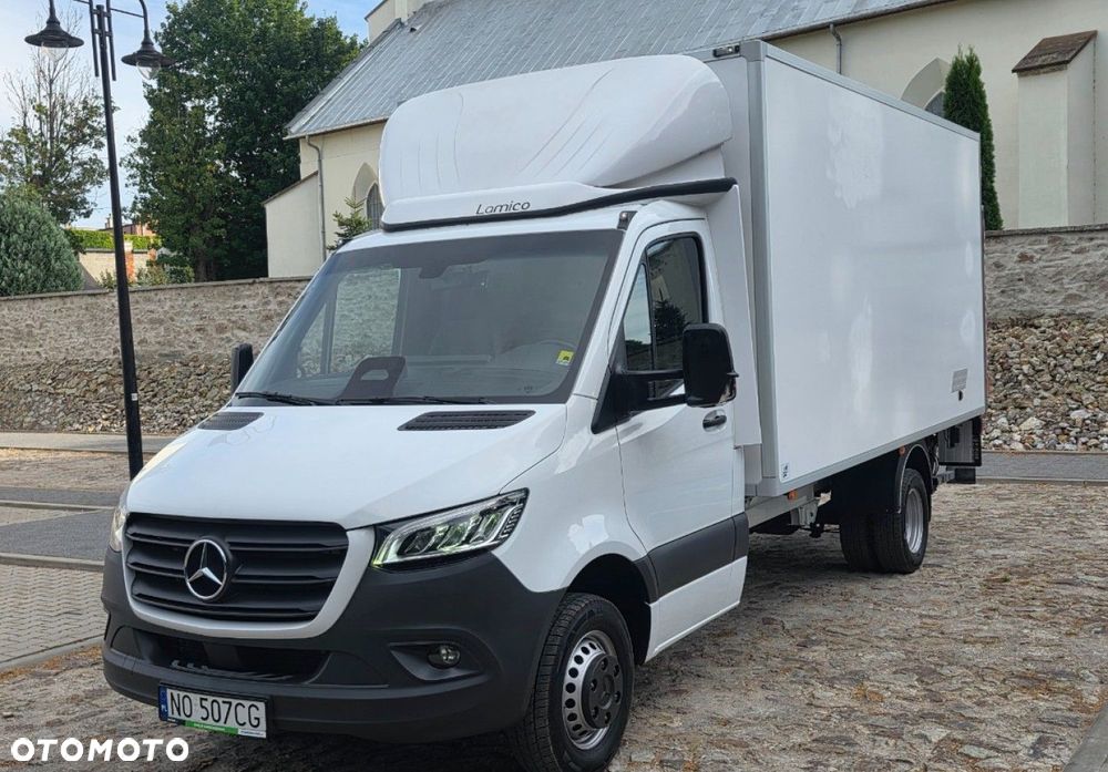 Mercedes-Benz Sprinter 519 - 8