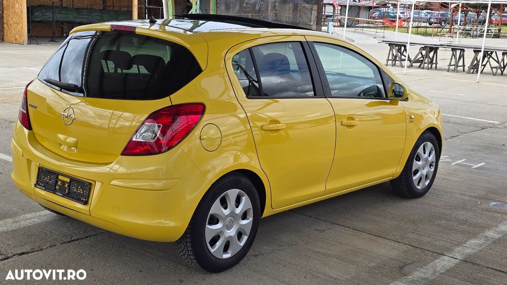 Opel Corsa 1.2i Easytronic Cosmo - 4