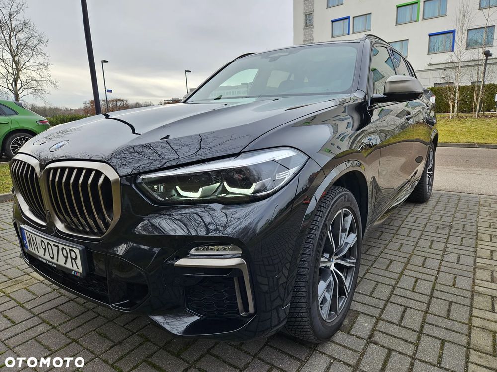 BMW X5 M50i - 1