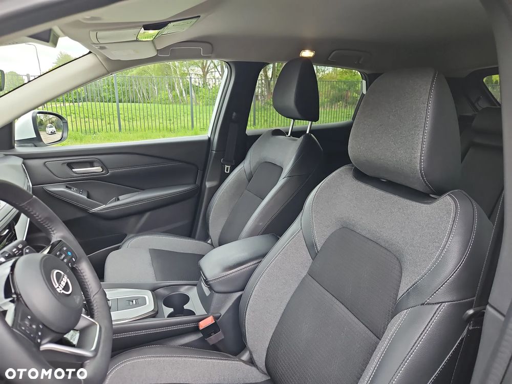 Nissan Qashqai 1.3 DIG-T MHEV N-Connecta Xtronic - 12