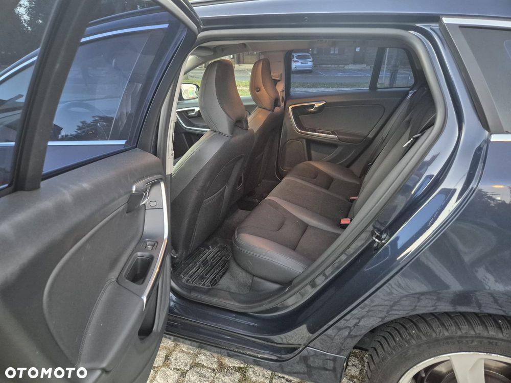 Volvo V60 - 25