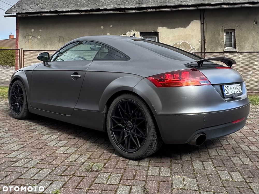 Audi TT Coupé - 8