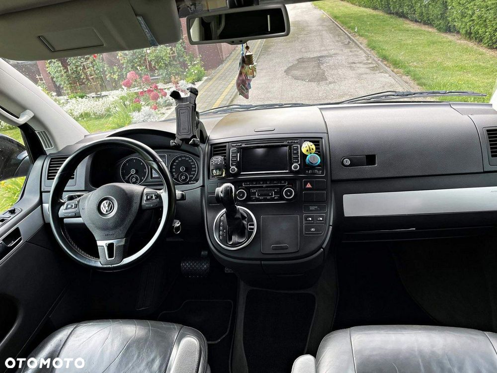 Volkswagen Multivan - 8