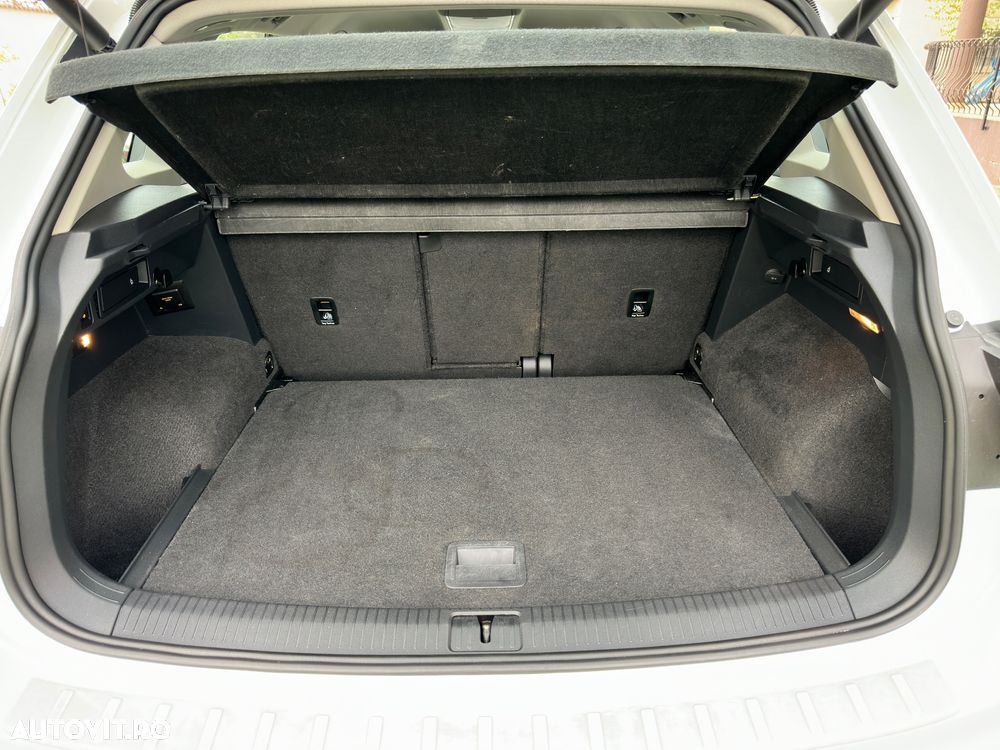 Volkswagen Tiguan 2.0 TDI SCR 4MOTION (BlueMotion Techn.) DSG Comfortline - 35