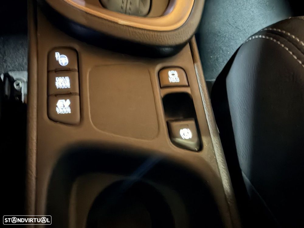 Toyota Yaris Cross 1.5 HDF Premiere Edition - 21