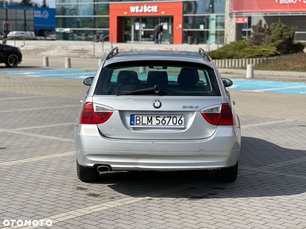 BMW Seria 3 318d - 8