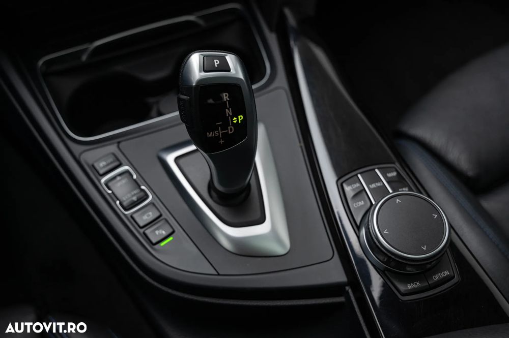 BMW Seria 3 320d Aut. M Sport - 20