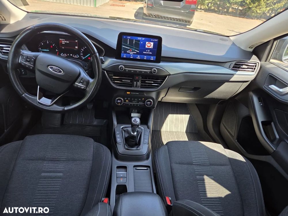 Ford Focus - 10