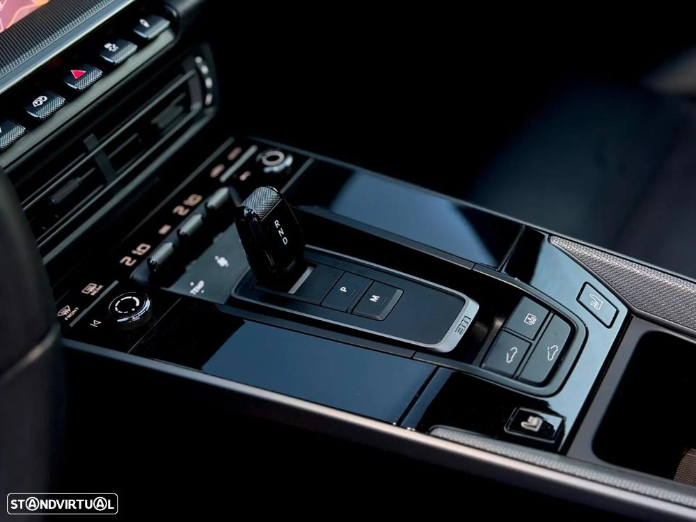 Porsche 911 (992) Carrera 4 PDK - 16