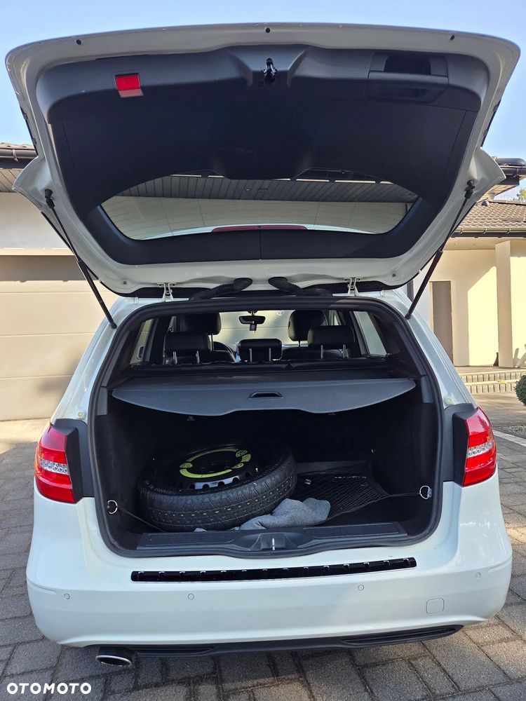 Mercedes-Benz Klasa B 180 CDI - 12