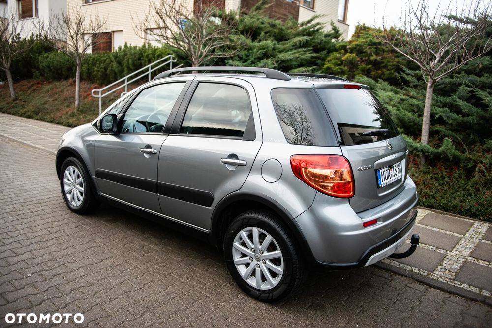 Suzuki SX4 1.6 VVT 4x4 Comfort - 4